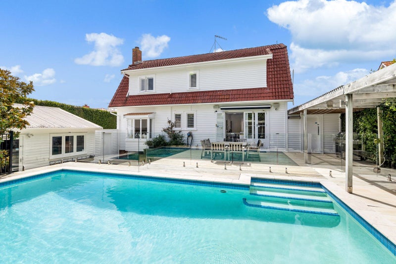 7 Dudley Road, Mission Bay, Auckland - Carousel 2