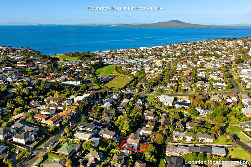 2/26A Penning Road, Castor Bay, Auckland - Carousel 2