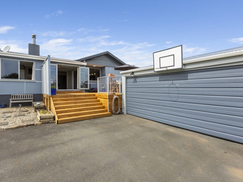 17 Tainui Street, Welbourn, New Plymouth - Carousel 26