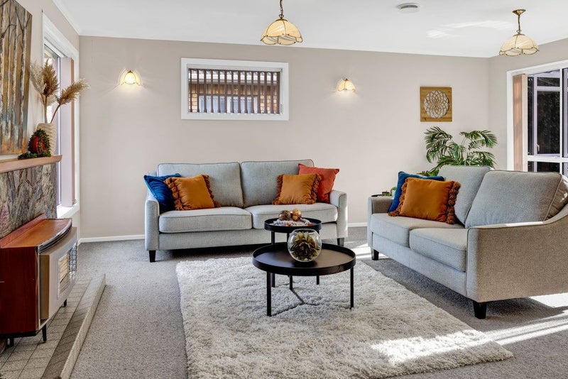 21 Trafalgar Street, Westown, New Plymouth - Carousel 1