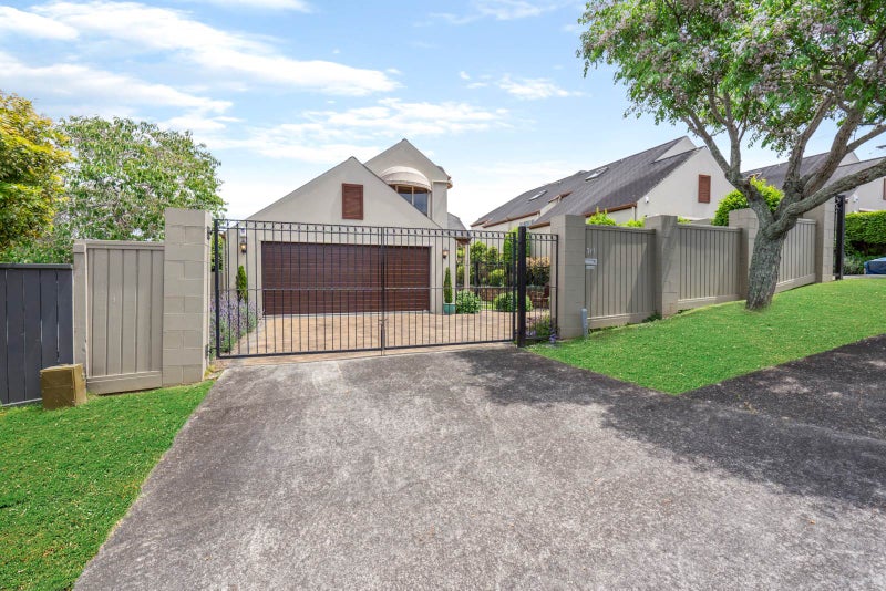 3/1 Truman Street, St Johns, Auckland - Carousel 1