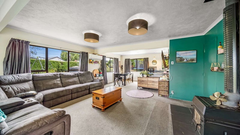 5 Whiterocks Road, Weston, Oamaru - Carousel 1