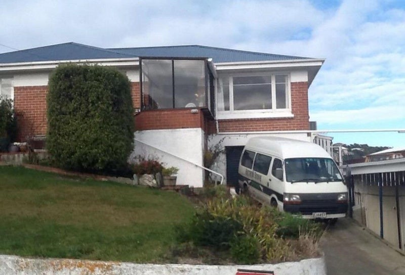 33 Heath Street, Andersons Bay, Dunedin - Carousel 1