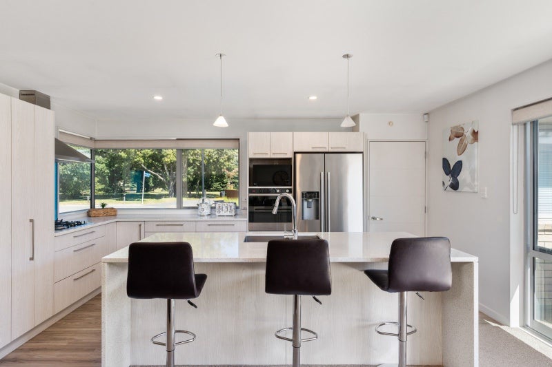 8 Strone Close, Broomfield, Christchurch - Carousel 1