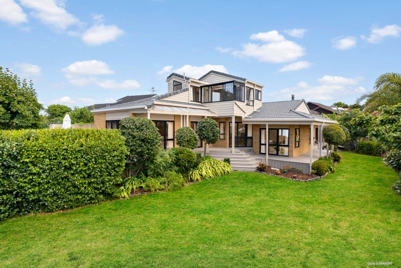 16 Bernleigh Terrace, West Harbour, Auckland - Carousel 2