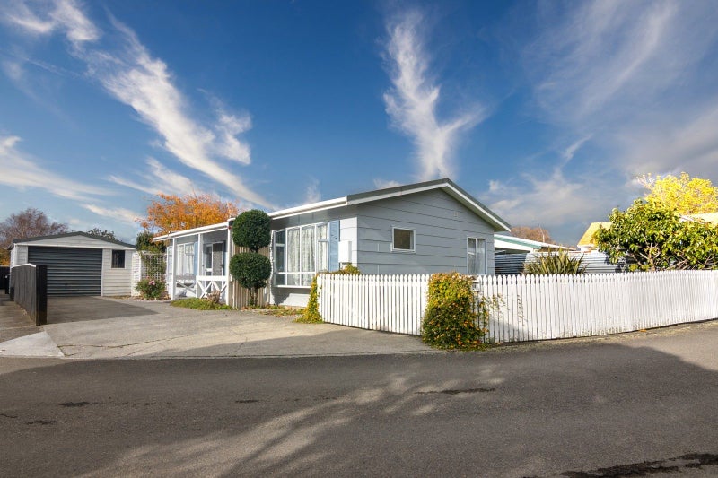 19 Coromandel Court, Roslyn, Palmerston North - Carousel 1