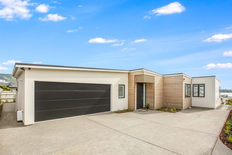 8 Ken Douglas Drive, Aotea, Porirua - Carousel 28