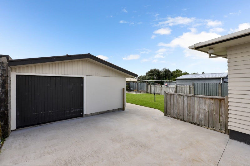 33 Tongariro Street, Chartwell, Hamilton - Carousel 2