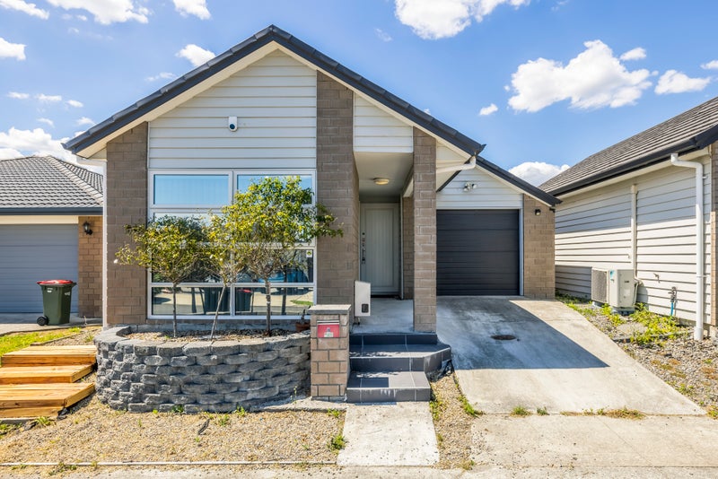 8 Moho Lane, Takanini, Auckland - Carousel 1