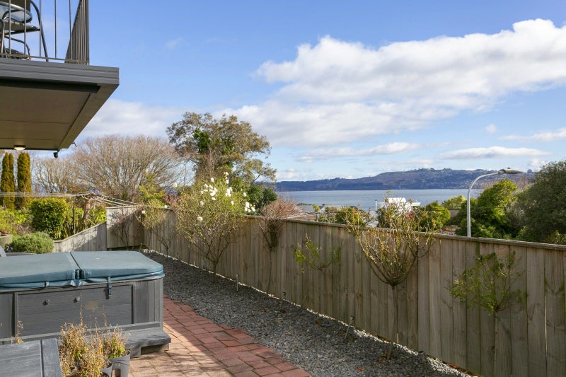 1 Norfolk Road, Waipahihi, Taupo - Carousel 23