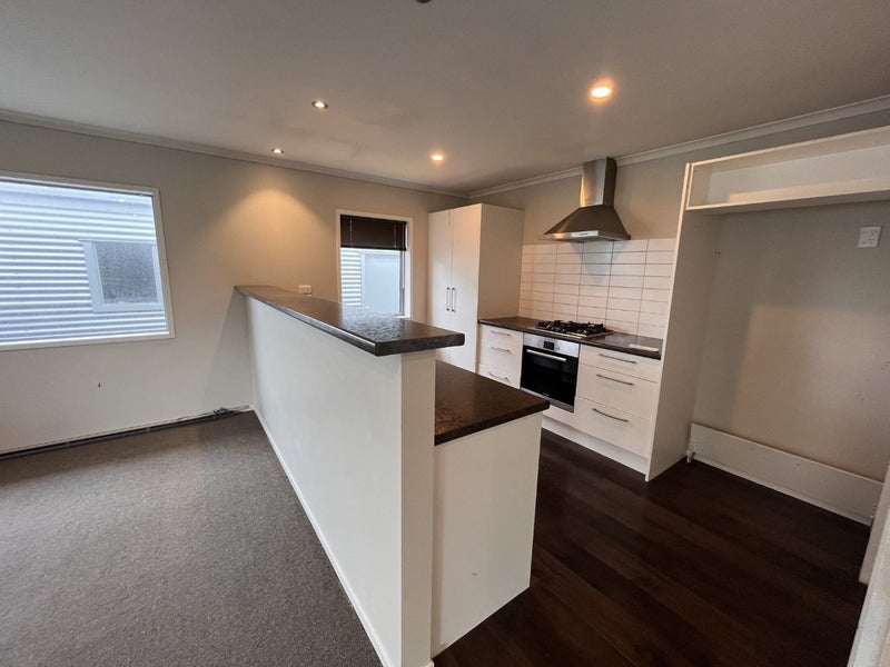 248 Marine Parade, New Brighton, Christchurch - Carousel 2