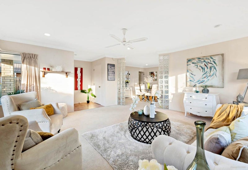 2/29 Crescent Hills Court, Northpark, Auckland - Carousel 2