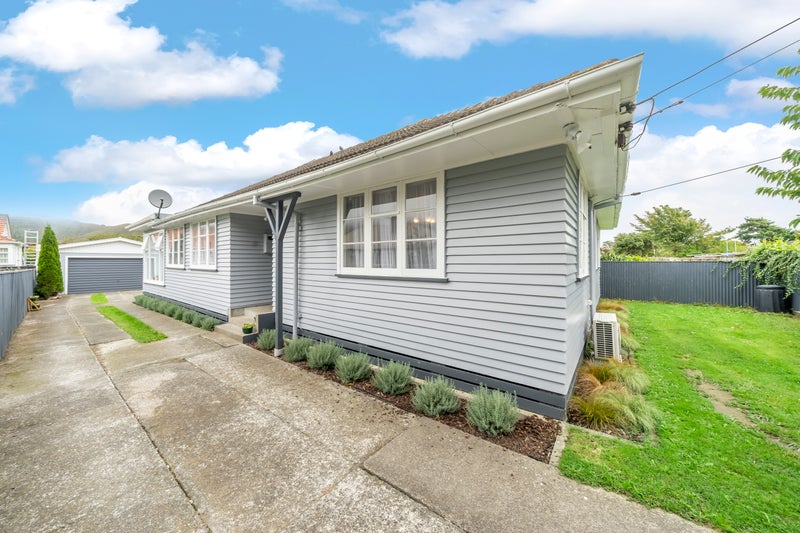 28A Churton Crescent, Taita, Lower Hutt - Carousel 1