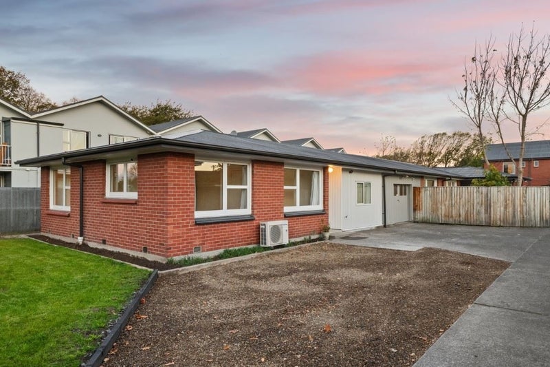 1/6 Brougham Street, Addington, Christchurch - Carousel 2