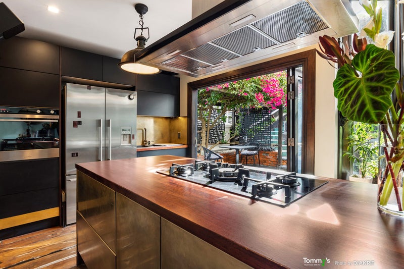 12 Stafford Street, Mount Victoria, Wellington - Carousel 2