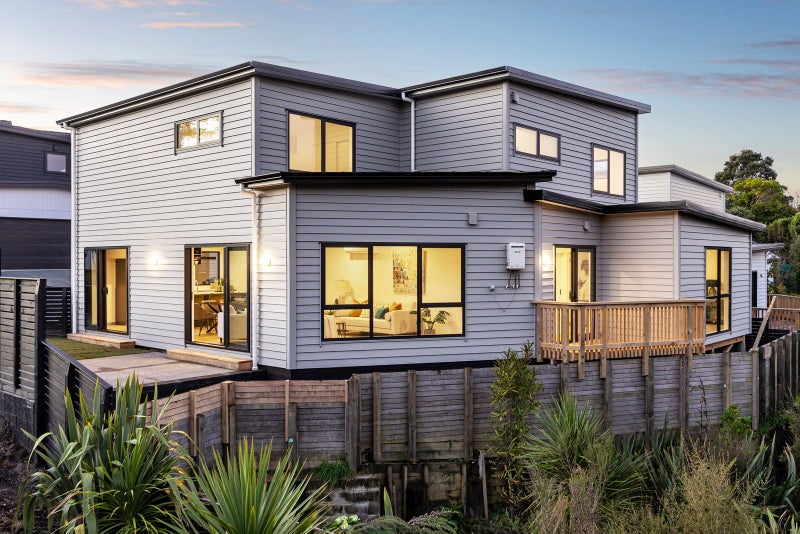 8 Libby Lane, Howick, Auckland - Carousel 2