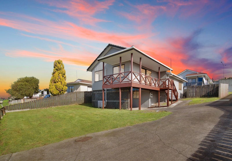 1/31 Shifnal Drive, Randwick Park, Auckland - Carousel 1