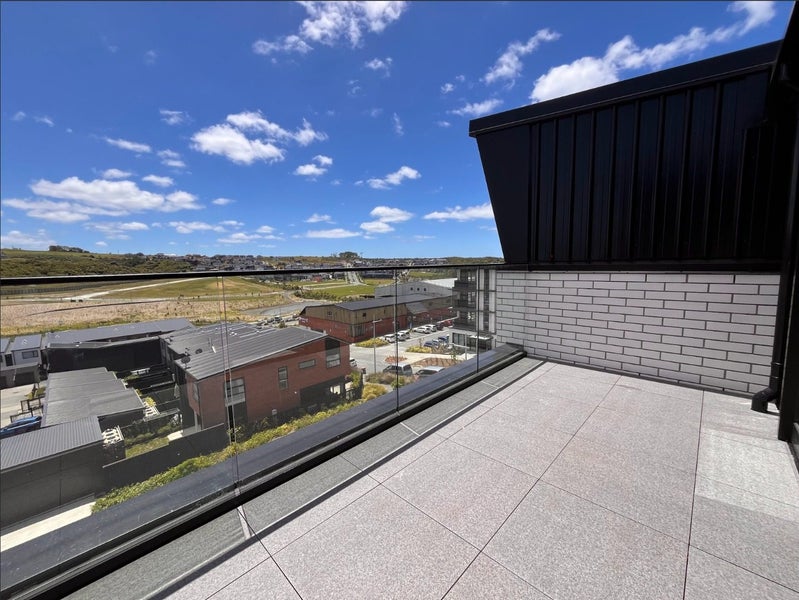 5/28 Pennant Street, Long Bay, Auckland - Carousel 2