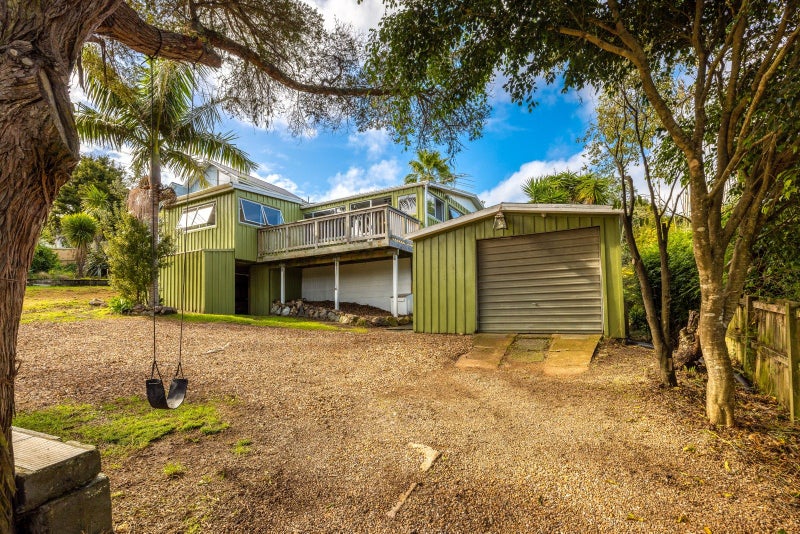 39 Whakarite Road, Ostend, Waiheke Island - Carousel 1