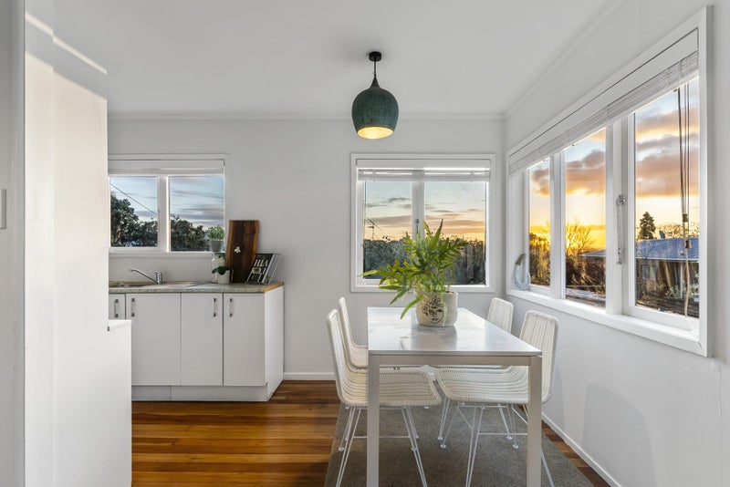 2/19 Drome View Place, Beach Haven, Auckland - Carousel 2