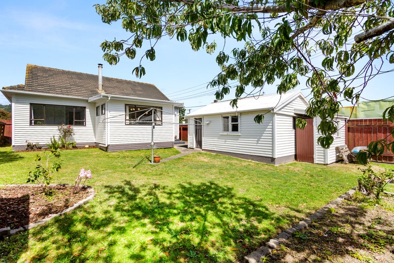 135 Reynolds Street, Taita, Lower Hutt - Carousel 2