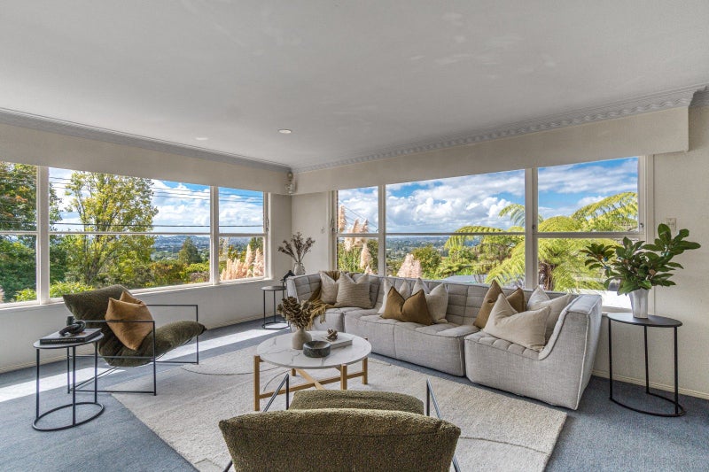 218 Godley Road, Titirangi, Auckland - Carousel 1