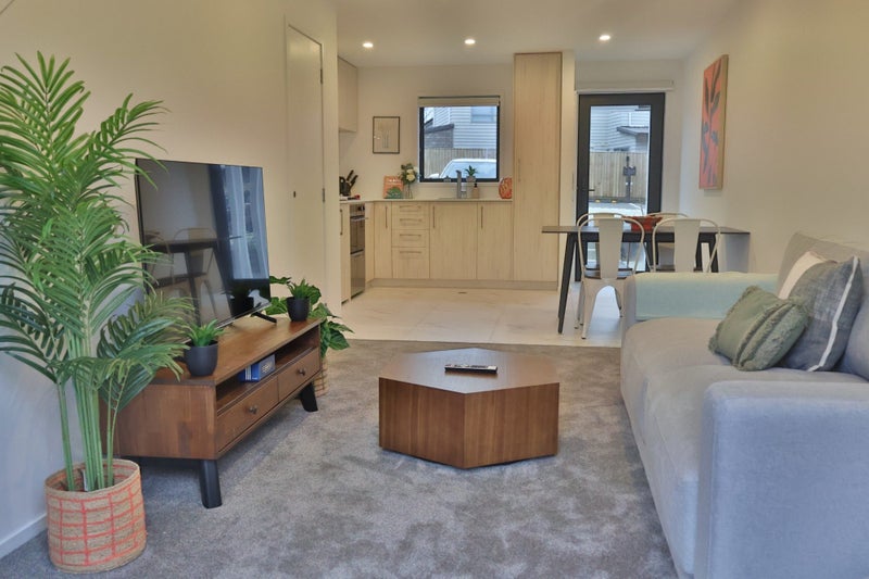 2/23 Awaroa Road, Sunnyvale, Auckland - Carousel 2