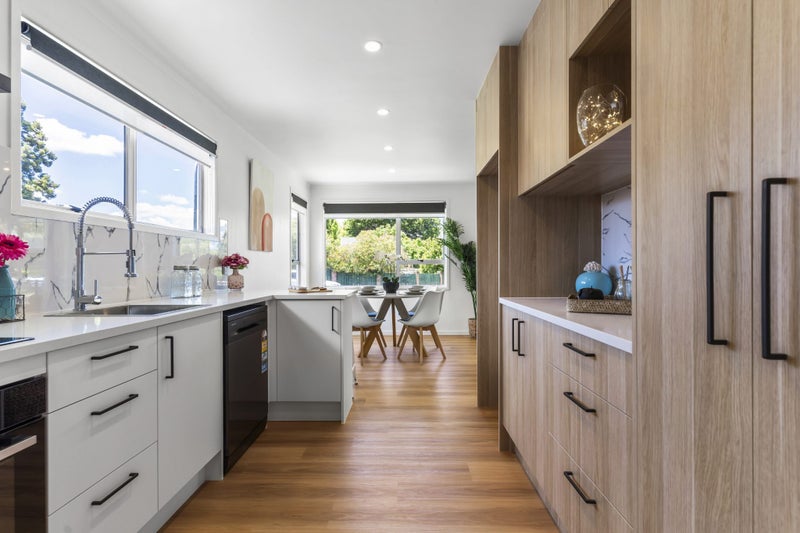 9 Chantal Place, Red Hill, Papakura - Carousel 2