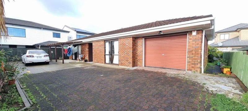 2/19 OMAGH Avenue, Papatoetoe, Auckland - Carousel 1