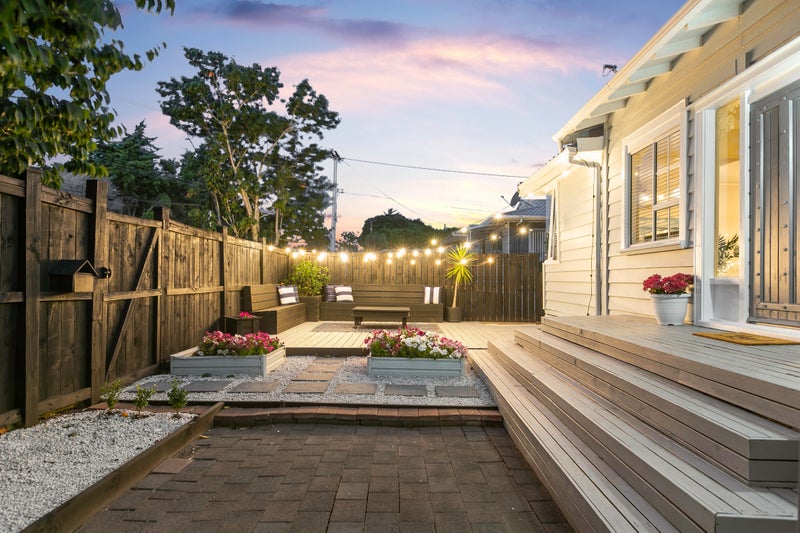 117 Beach Haven Road, Beach Haven, Auckland - Carousel 2