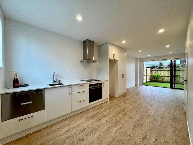 31 Convoy Lane, Otahuhu, Auckland - Carousel 2