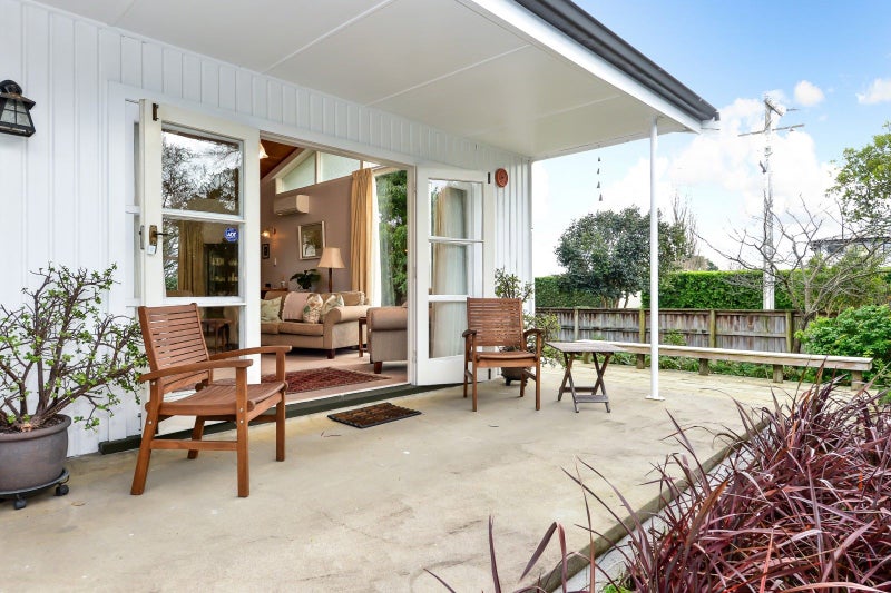 15 Arran Road, Chartwell, Hamilton - Carousel 1