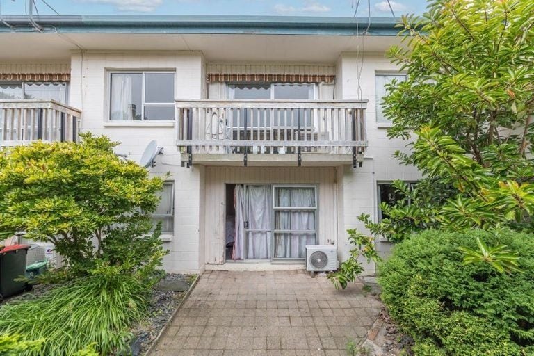 6/289 Ulster Street, Whitiora, Hamilton - Carousel 2