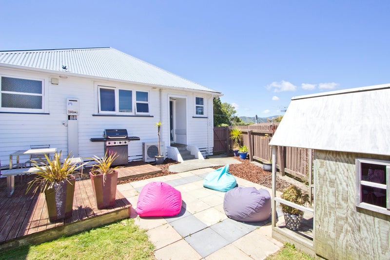 41 London Road, Korokoro, Lower Hutt - Carousel 25