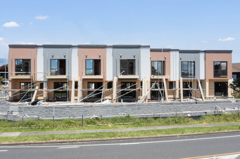 2/40 Mark Edward Drive, Half Moon Bay, Auckland - Carousel 5