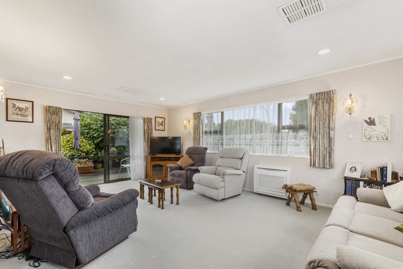 11A Robertson Street, Glenholme, Rotorua - Carousel 2