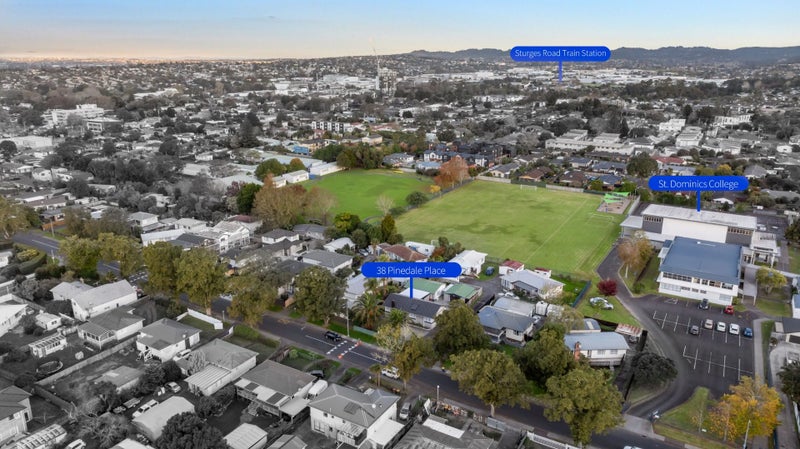 38 Pinedale Place, Henderson, Auckland - Carousel 14