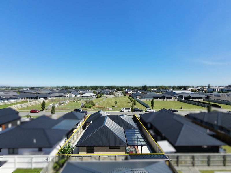11 Agathis Crescent, Wigram, Christchurch - Carousel 21