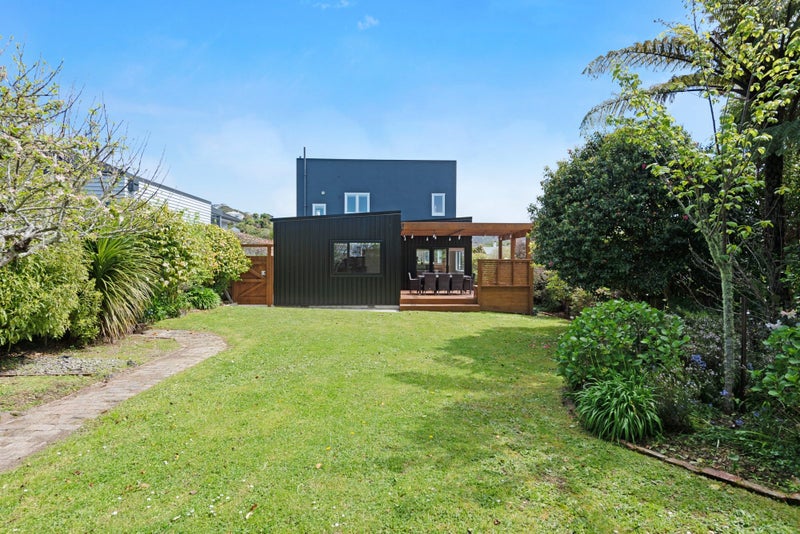 19 Monaghan Avenue, Karori, Wellington - Carousel 1