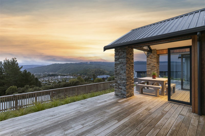 2 Mount Marua Way, Timberlea, Upper Hutt - Carousel 35