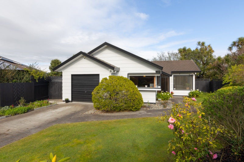 9 Delta Place, Milson, Palmerston North - Carousel 1