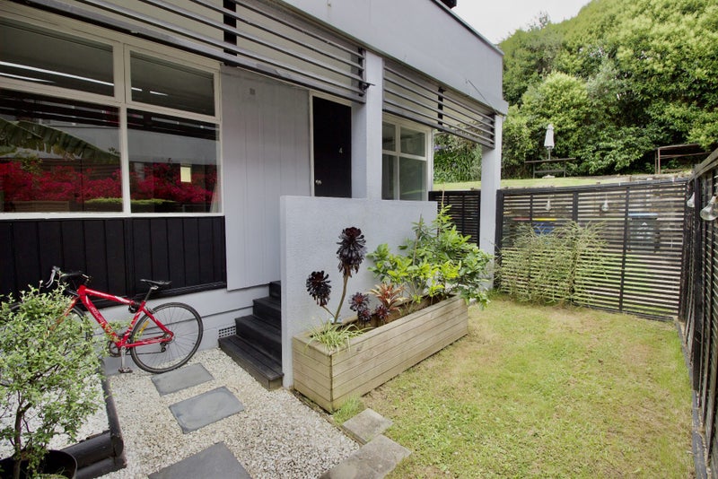 4/11 Don Croot Street, Western Springs, Auckland - Carousel 1