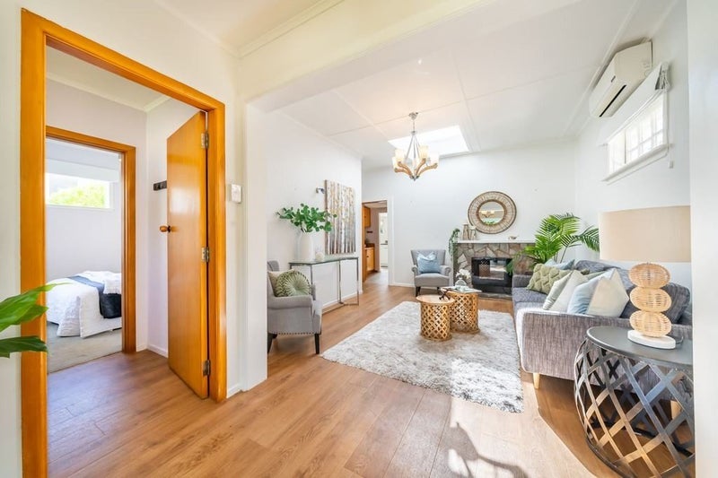 26 Kauri Street, Eastbourne, Lower Hutt - Carousel 2