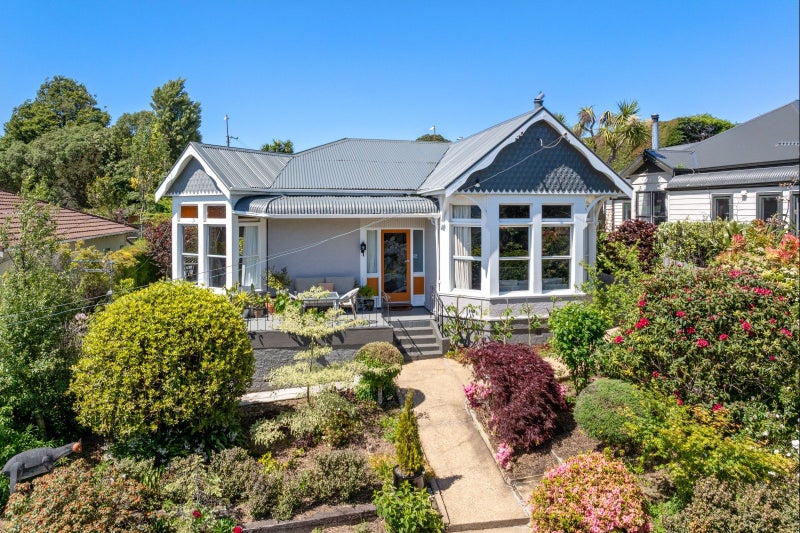 18 Northview Crescent, Belleknowes, Dunedin - Carousel 1