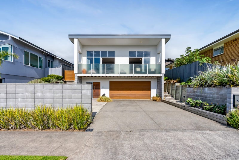 73 Hine Street, New Plymouth, New Plymouth - Carousel 1