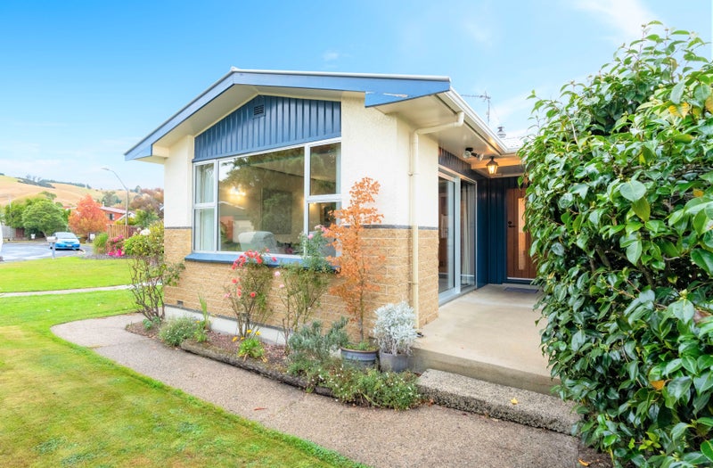 30 Kinmont Crescent, Kinmont Park, Mosgiel - Carousel 2