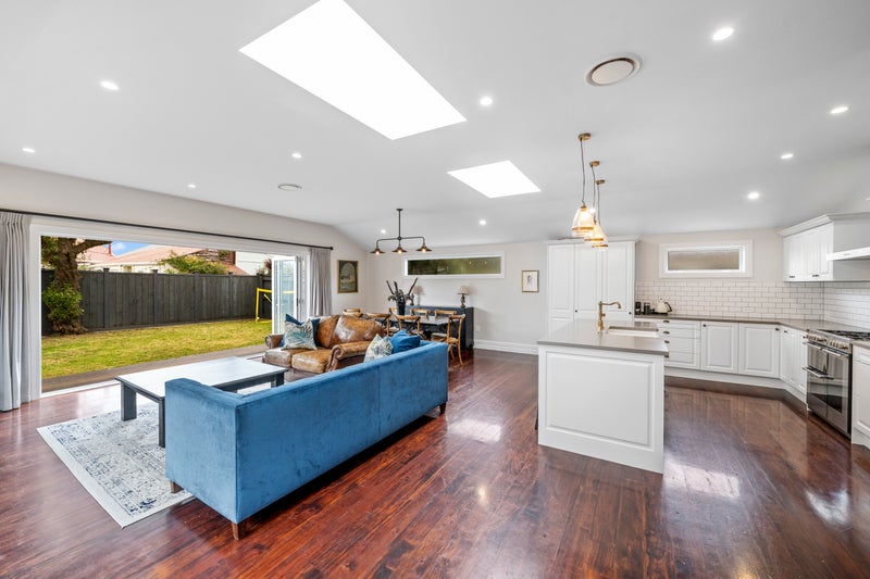 12 Queen Street, Petone, Lower Hutt - Carousel 2