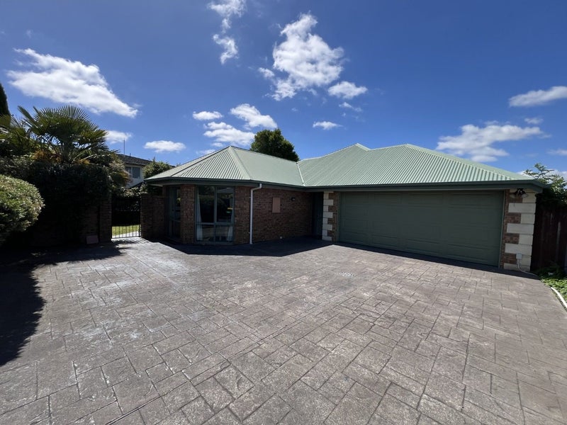 103A Middlepark Road, Sockburn, Christchurch - Carousel 1