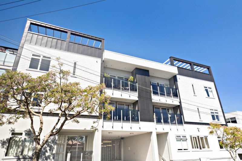 2C/2 Dickens Street, Grey Lynn, Auckland - Carousel 1