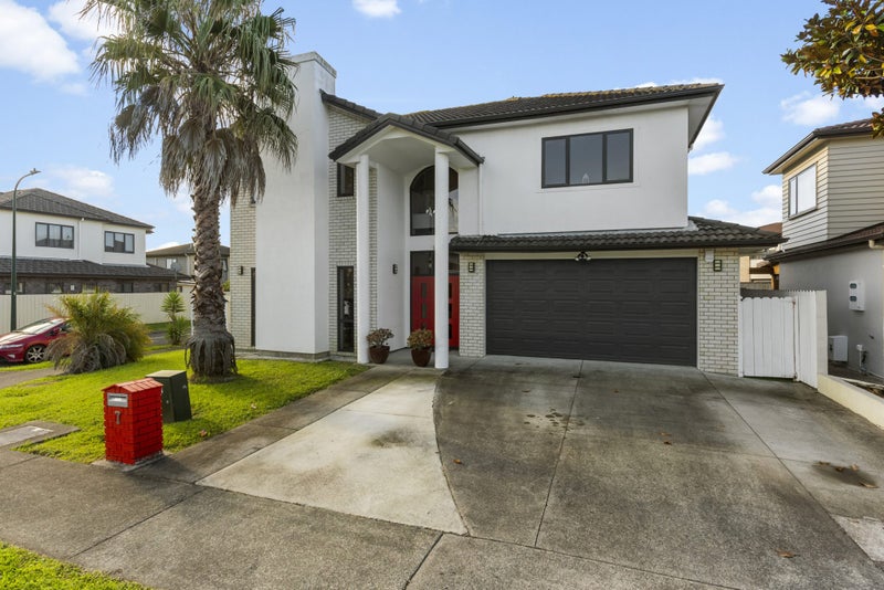 7 Montanez Drive, Flat Bush, Auckland - Carousel 1
